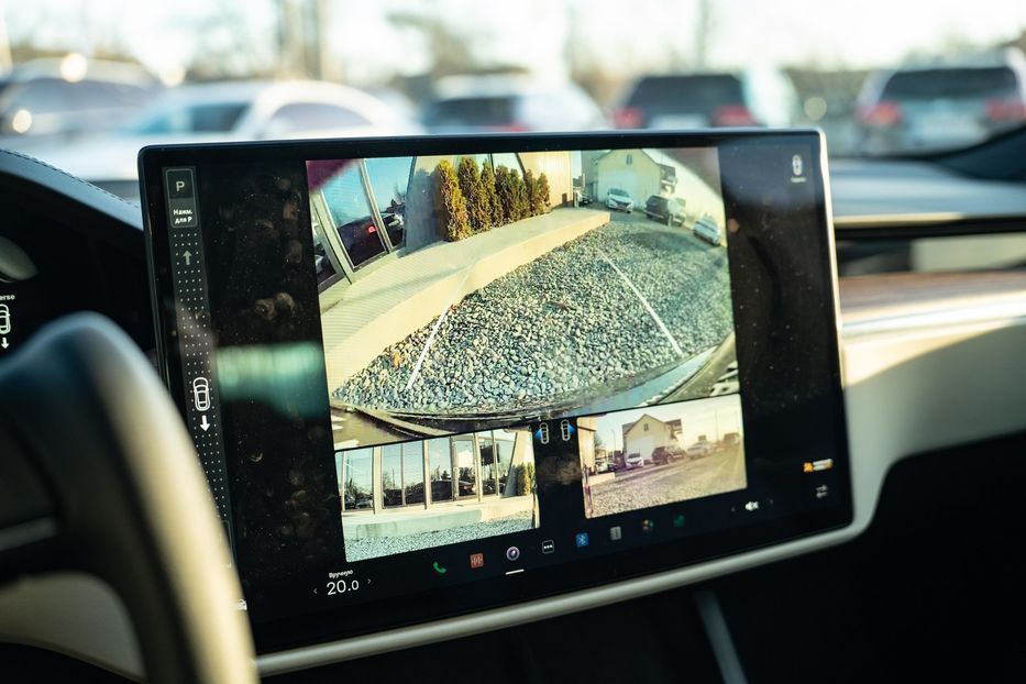 Продам Tesla Model S Long Range Dual Motor 2021 года в Черновцах