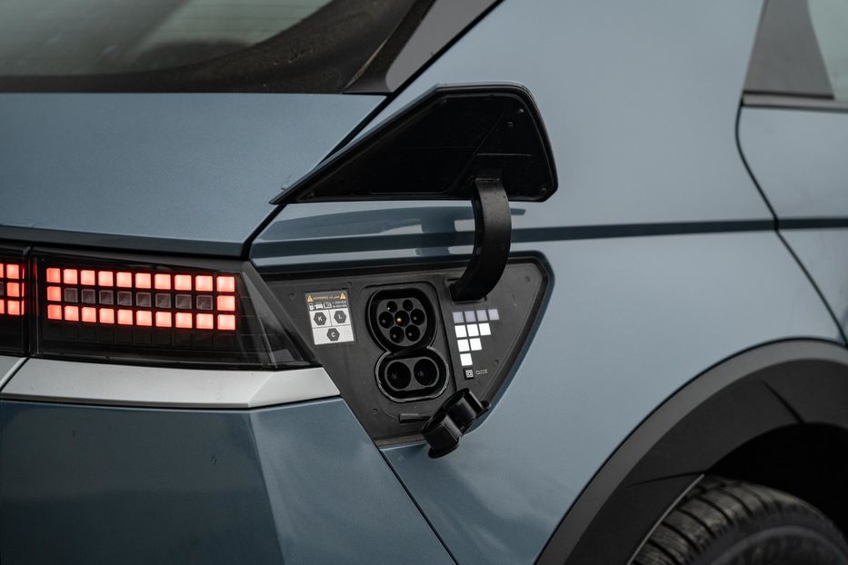 Продам Hyundai Ioniq 5 Standard Range 2024 года в Черновцах