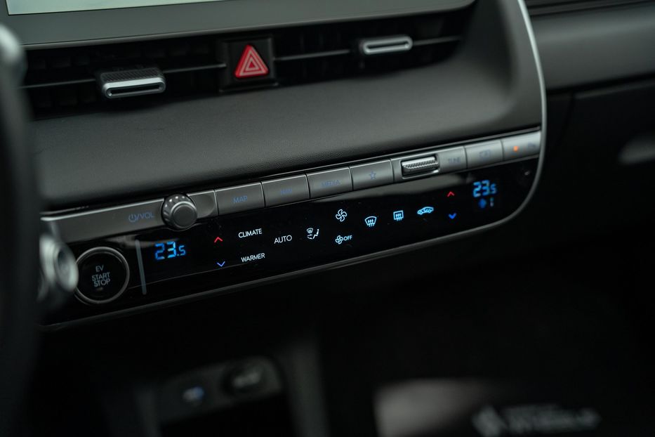 Продам Hyundai Ioniq 5 Standard Range 2024 года в Черновцах