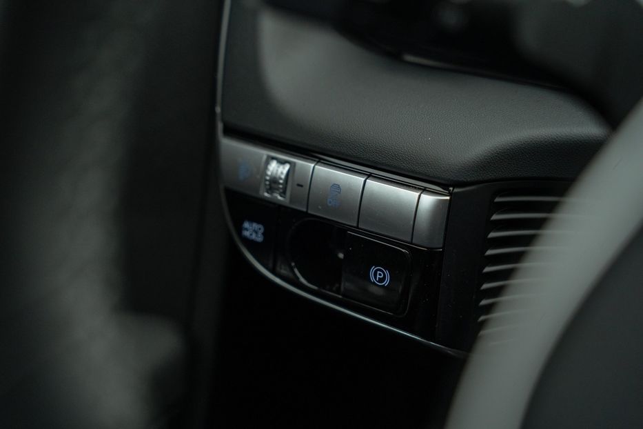 Продам Hyundai Ioniq 5 Standard Range 2024 года в Черновцах