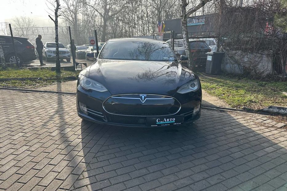 Продам Tesla Model S 2015 года в Черновцах
