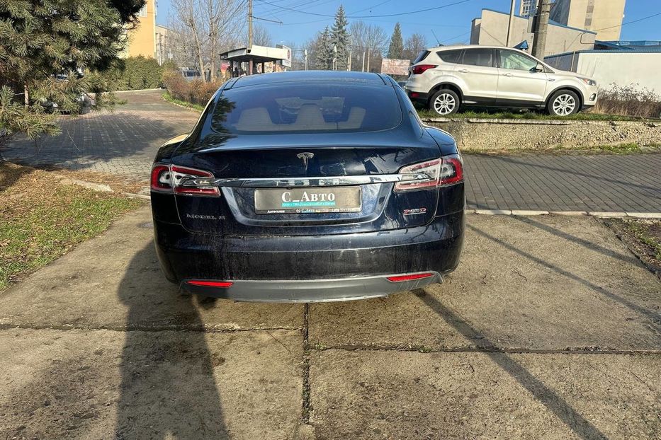 Продам Tesla Model S 2015 года в Черновцах