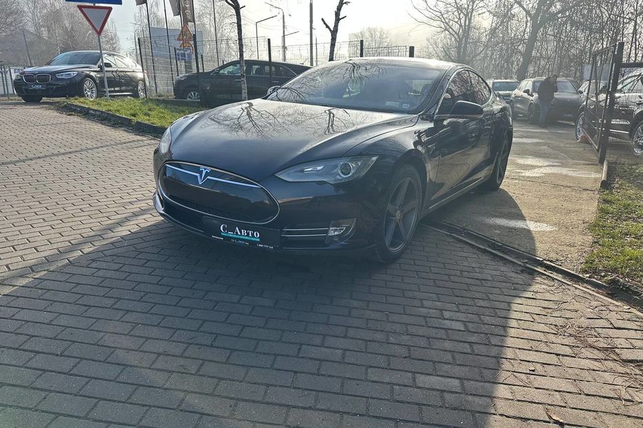 Продам Tesla Model S 2015 года в Черновцах
