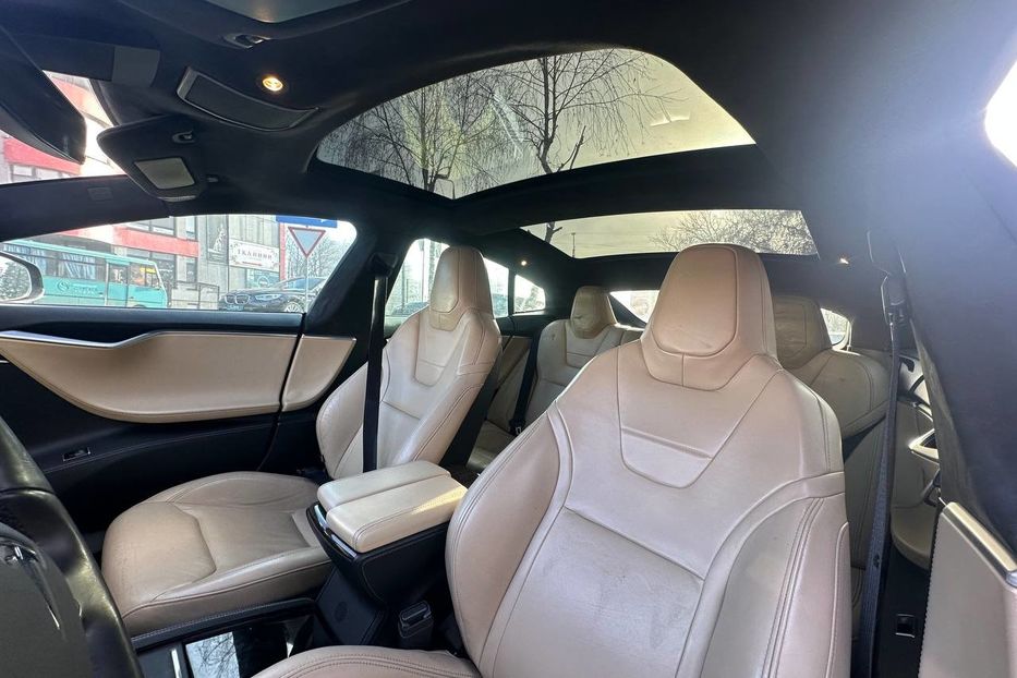 Продам Tesla Model S 2015 года в Черновцах