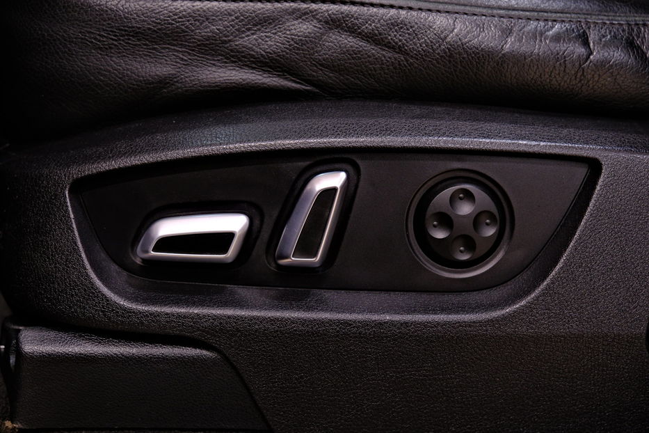 Продам Audi Q7 2013 года в Одессе