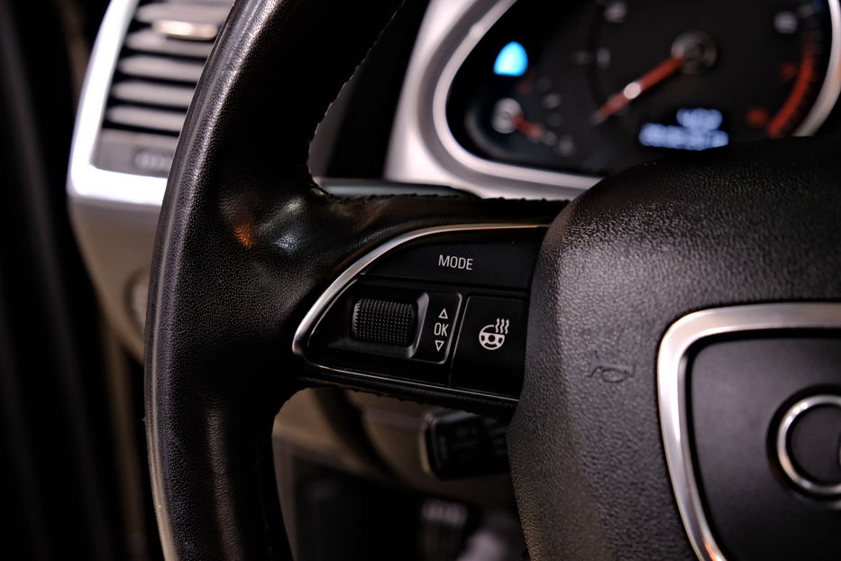 Продам Audi Q7 2013 года в Одессе