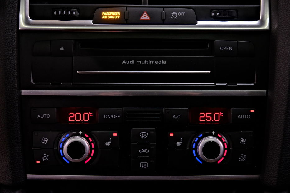 Продам Audi Q7 2013 года в Одессе