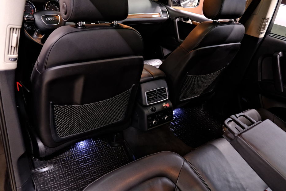 Продам Audi Q7 2013 года в Одессе
