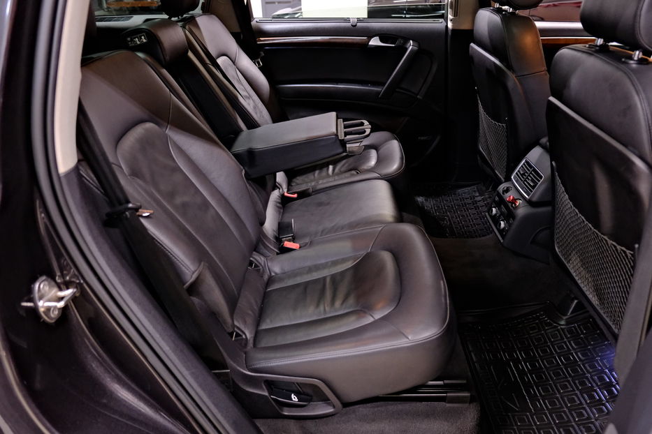 Продам Audi Q7 2013 года в Одессе