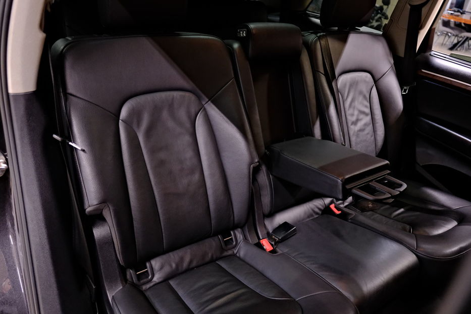 Продам Audi Q7 2013 года в Одессе