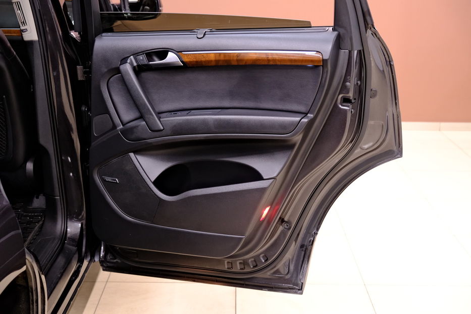 Продам Audi Q7 2013 года в Одессе