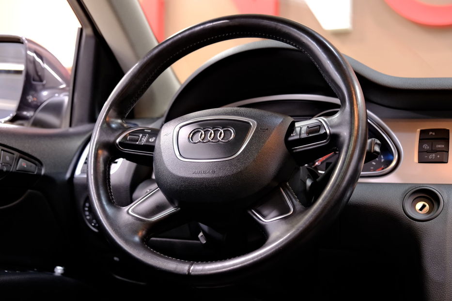 Продам Audi Q7 2013 года в Одессе