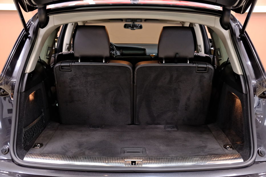 Продам Audi Q7 2013 года в Одессе