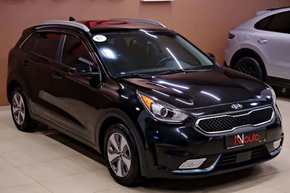 Продам Kia Niro Plug-in Hybrid 2018 года в Одессе