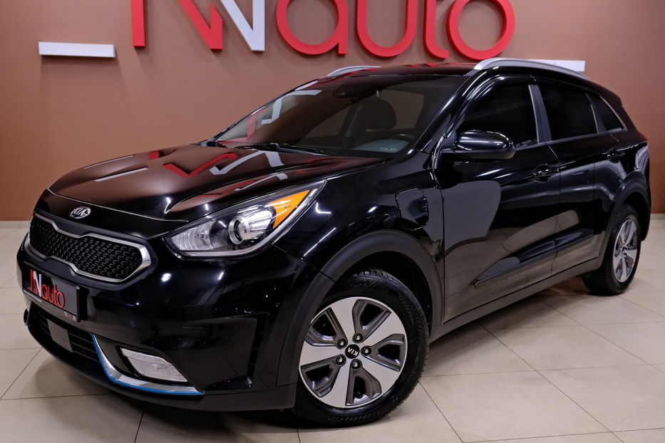 Продам Kia Niro Plug-in Hybrid 2018 года в Одессе