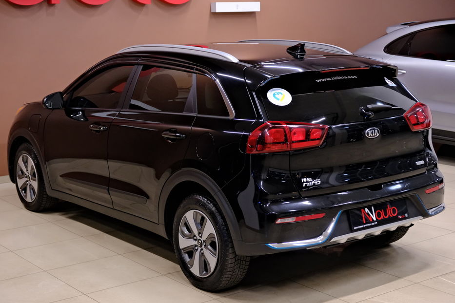 Продам Kia Niro Plug-in Hybrid 2018 года в Одессе