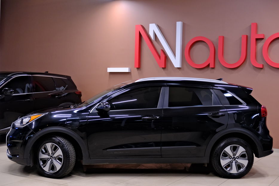Продам Kia Niro Plug-in Hybrid 2018 года в Одессе