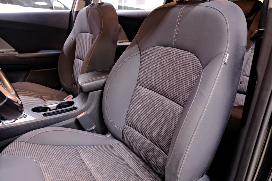 Продам Kia Niro Plug-in Hybrid 2018 года в Одессе