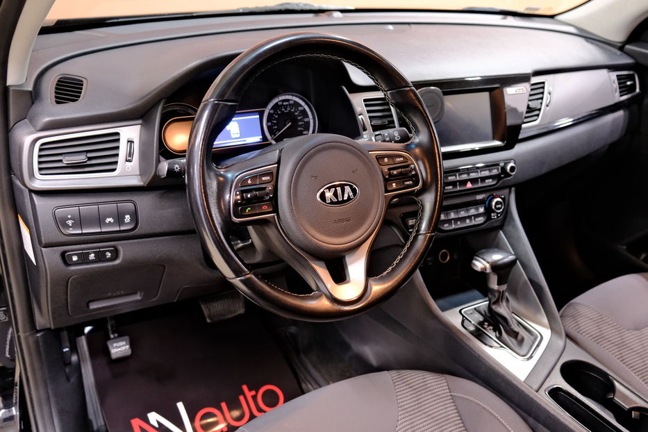 Продам Kia Niro Plug-in Hybrid 2018 года в Одессе