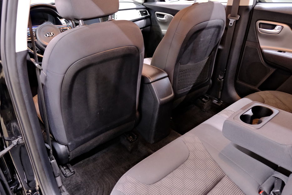 Продам Kia Niro Plug-in Hybrid 2018 года в Одессе