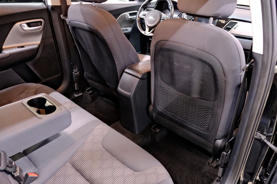 Продам Kia Niro Plug-in Hybrid 2018 года в Одессе