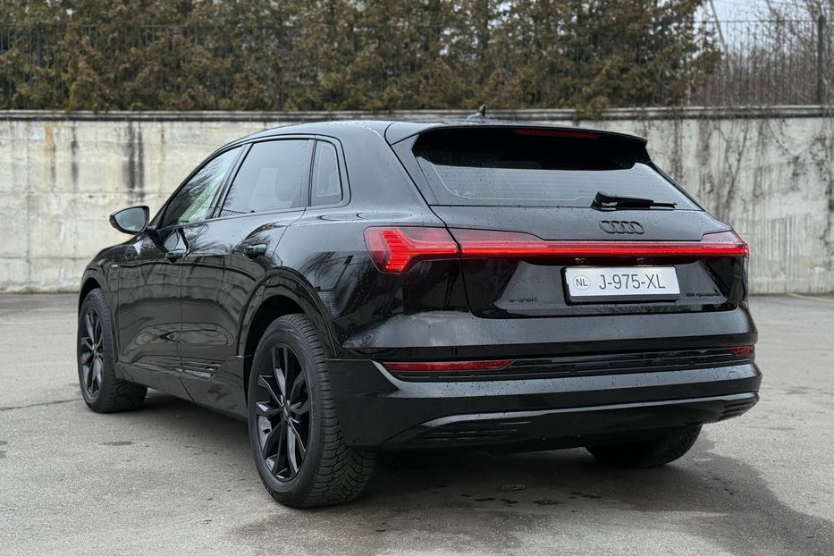 Продам Audi E-Tron 55 95kwt 21p 2021 года в Ровно