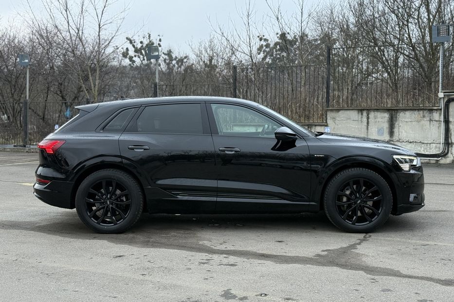 Продам Audi E-Tron 55 95kwt 21p 2021 года в Ровно