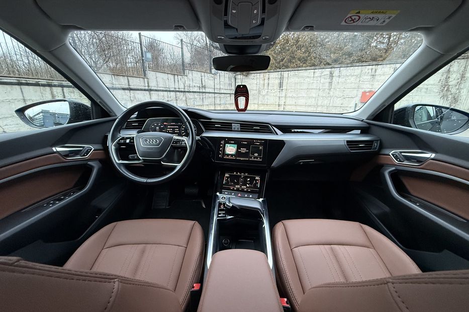 Продам Audi E-Tron 55 95kwt 21p 2021 года в Ровно