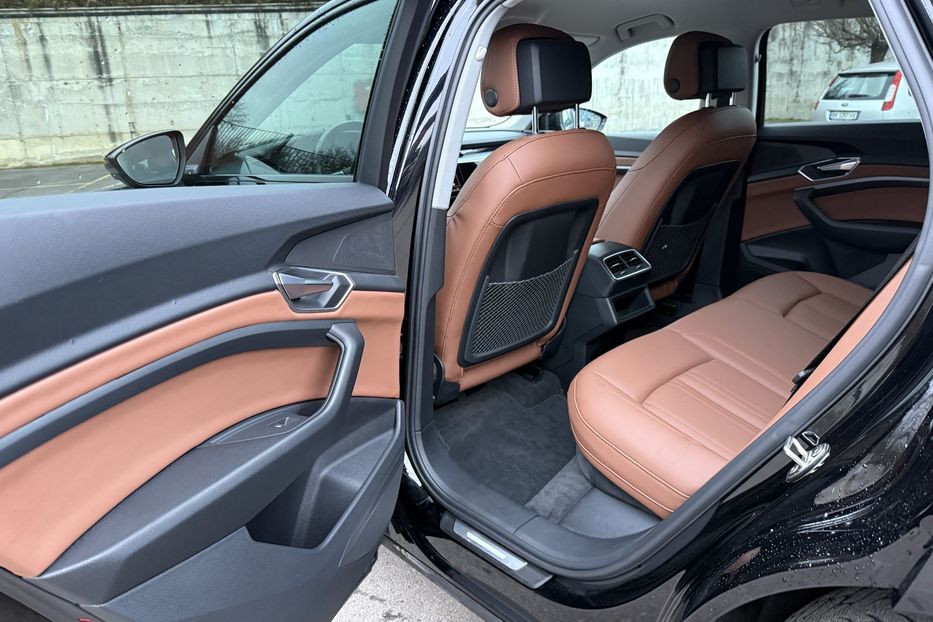 Продам Audi E-Tron 55 95kwt 21p 2021 года в Ровно