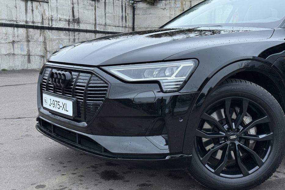 Продам Audi E-Tron 55 95kwt 21p 2021 года в Ровно