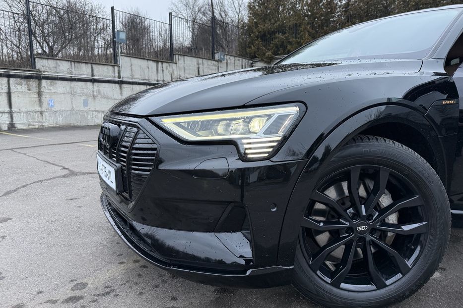 Продам Audi E-Tron 55 95kwt 21p 2021 года в Ровно