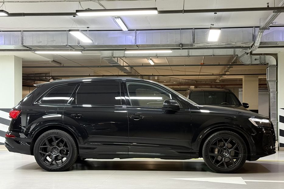 Продам Audi Q7 50 TDI S-Line 2024 года в Киеве