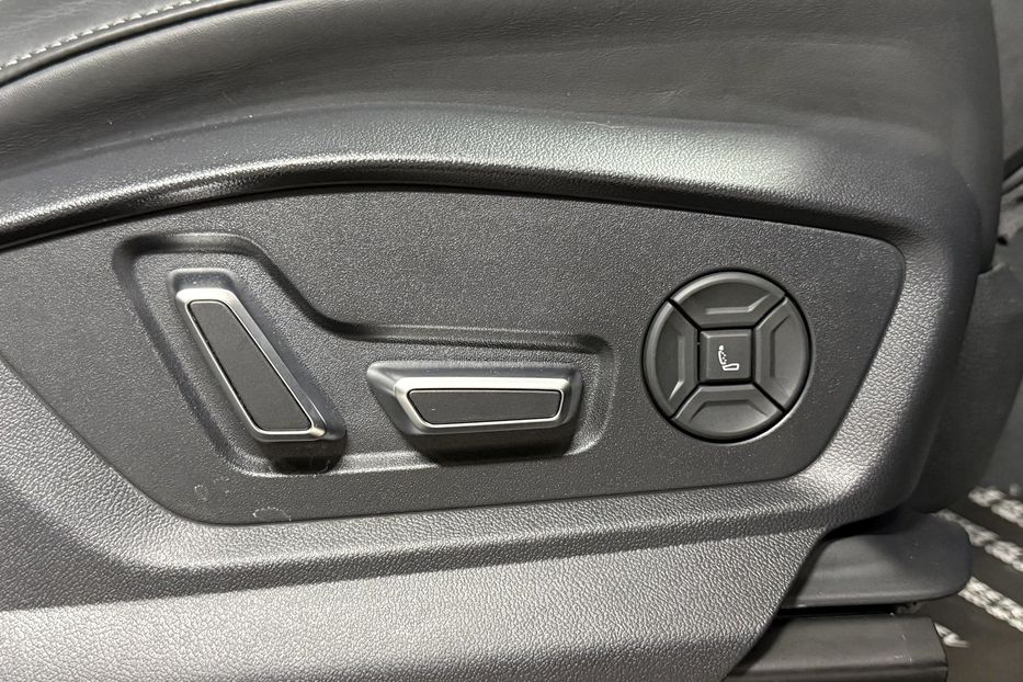 Продам Audi Q7 50 TDI S-Line 2024 года в Киеве