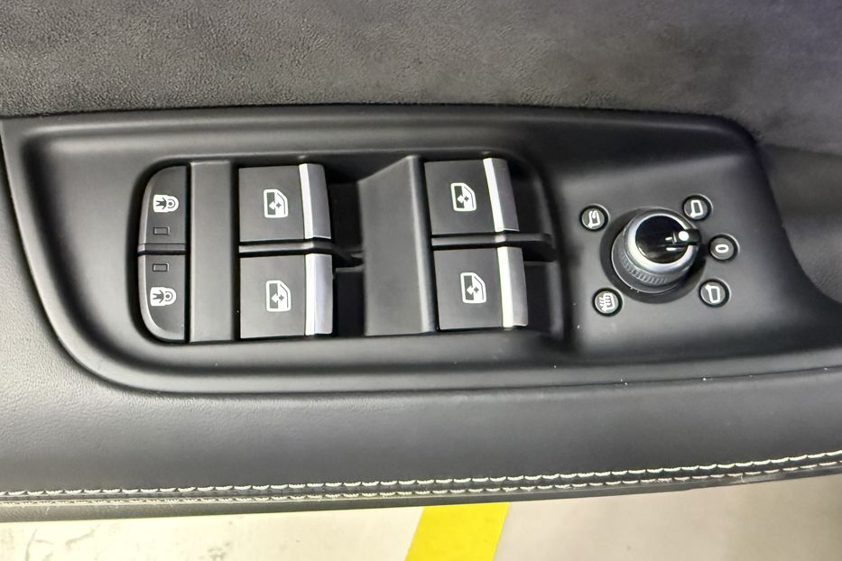 Продам Audi Q7 50 TDI S-Line 2024 года в Киеве