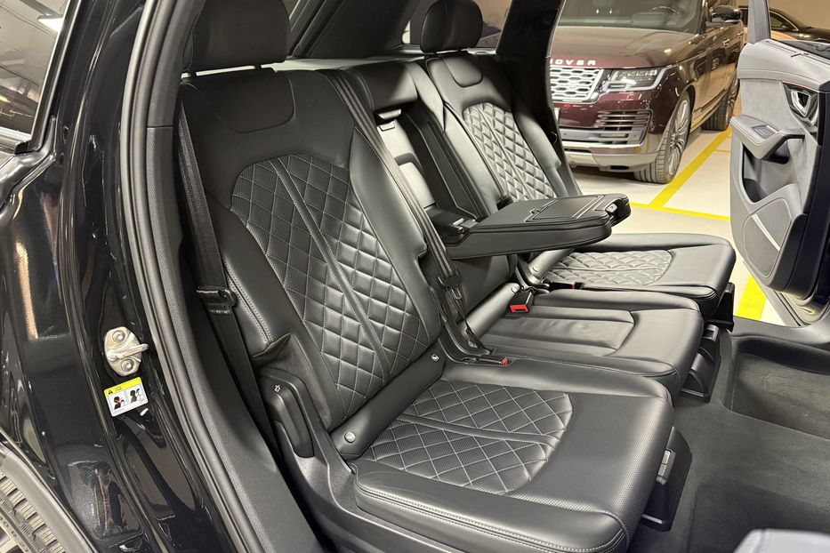 Продам Audi Q7 50 TDI S-Line 2024 года в Киеве