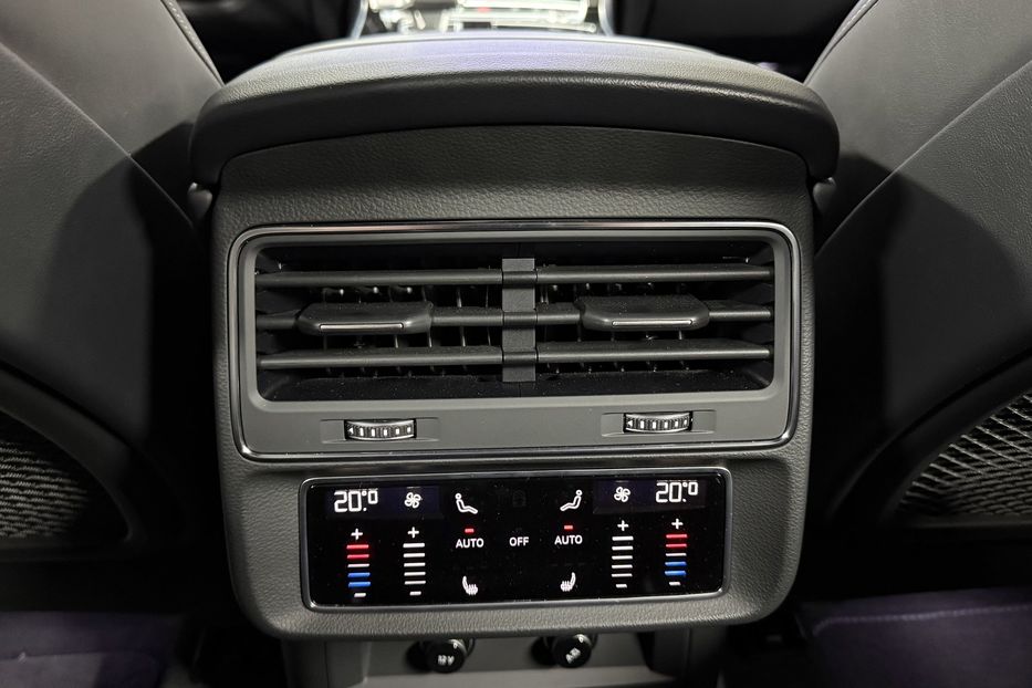 Продам Audi Q7 50 TDI S-Line 2024 года в Киеве