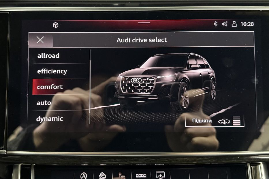 Продам Audi Q7 50 TDI S-Line 2024 года в Киеве