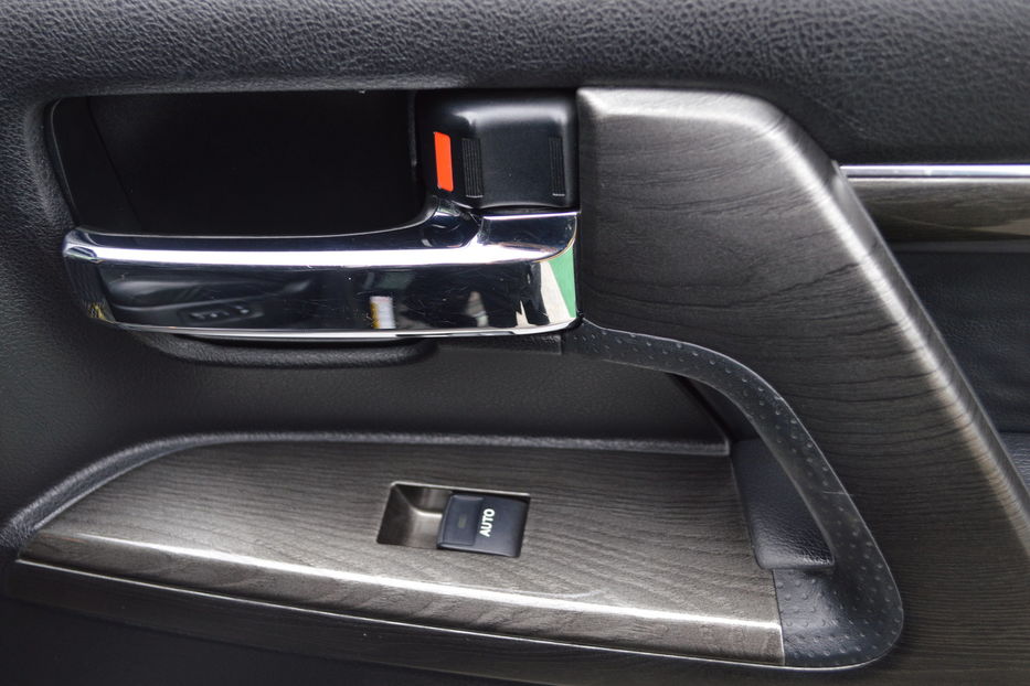 Продам Toyota Land Cruiser 200 2012 года в Одессе