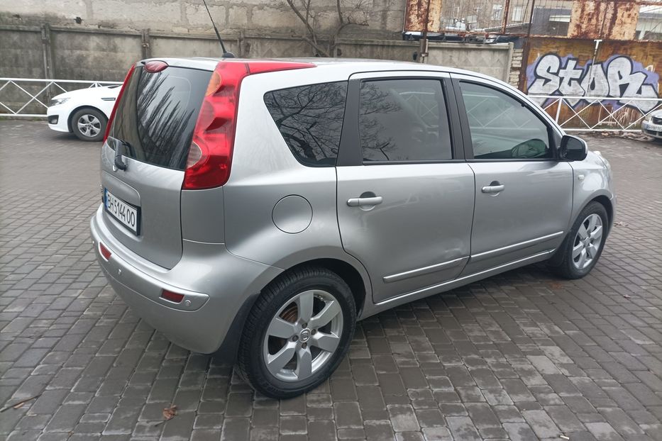 Продам Nissan Note офицал 2007 года в Одессе