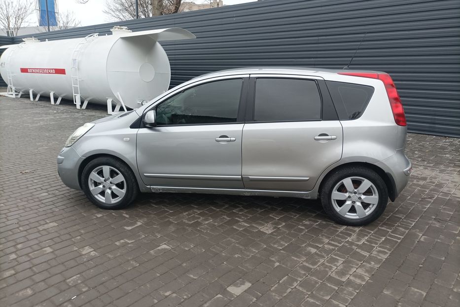 Продам Nissan Note офицал 2007 года в Одессе