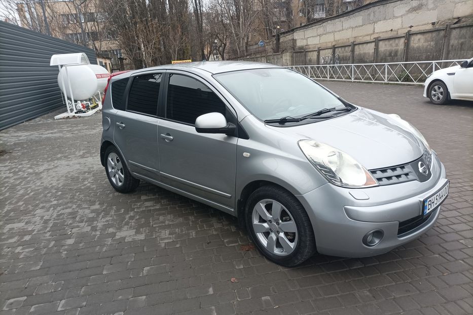 Продам Nissan Note офицал 2007 года в Одессе