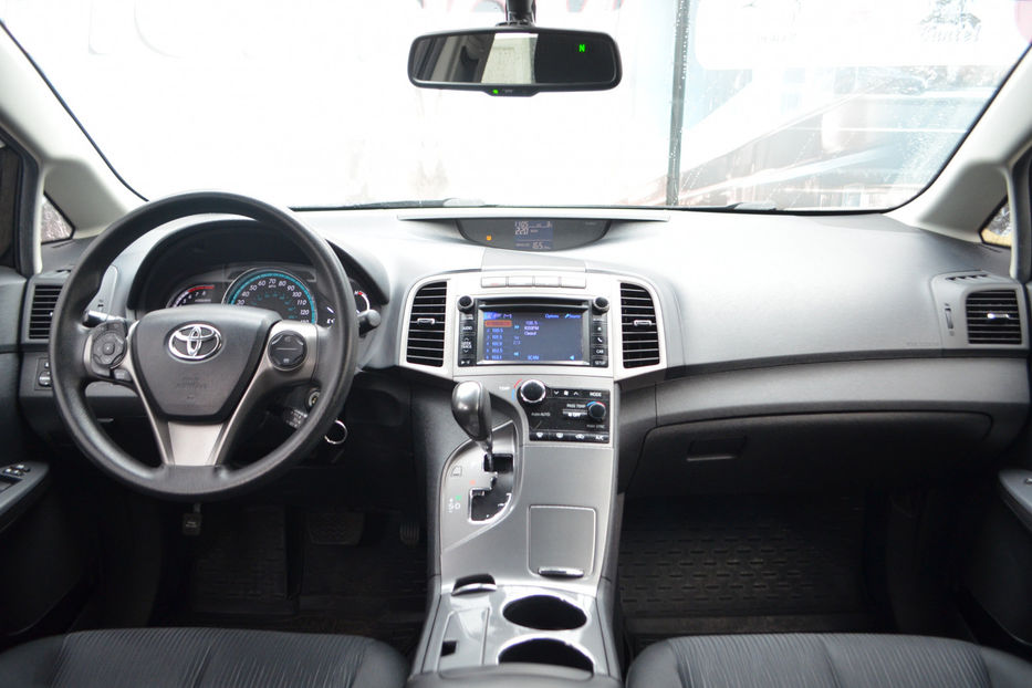 Продам Toyota Venza 2.7 ECT-i (182 к.с.) AWD • LE  2013 года в Киеве