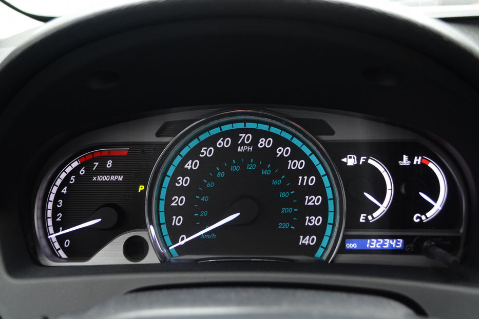 Продам Toyota Venza 2.7 ECT-i (182 к.с.) AWD • LE  2013 года в Киеве