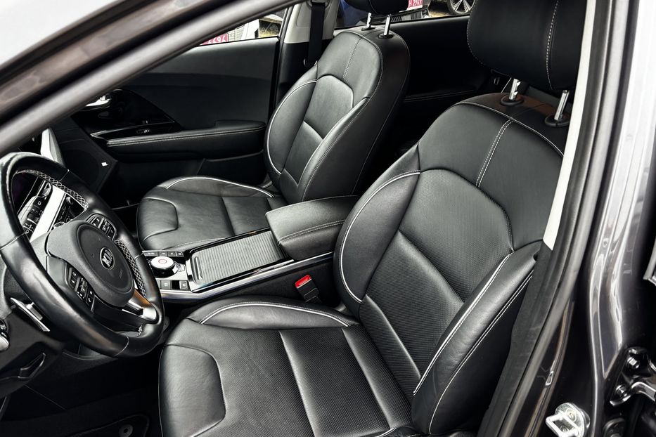 Продам Kia Niro 64квт авто у Львові 2020 года в Львове