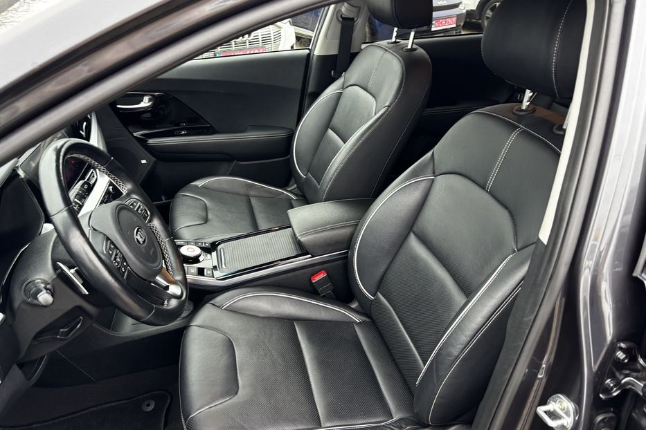Продам Kia Niro 64квт авто у Львові 2020 года в Львове