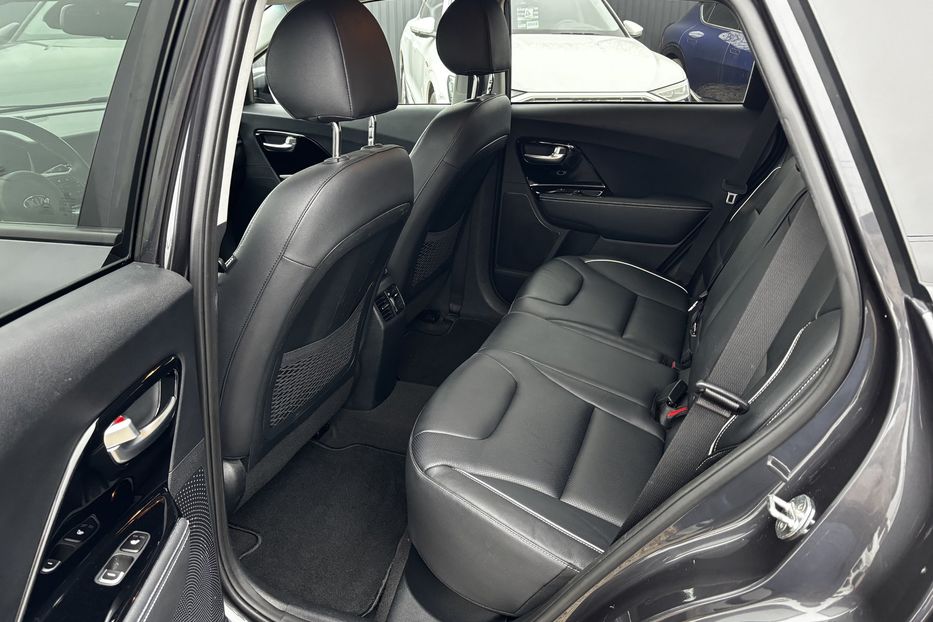 Продам Kia Niro 64квт авто у Львові 2020 года в Львове