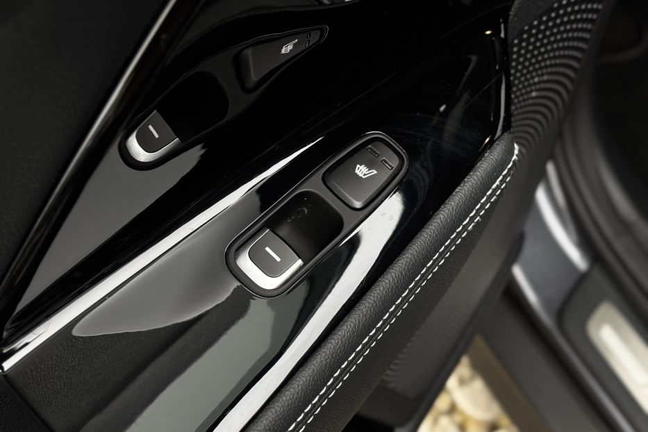 Продам Kia Niro 64квт авто у Львові 2020 года в Львове