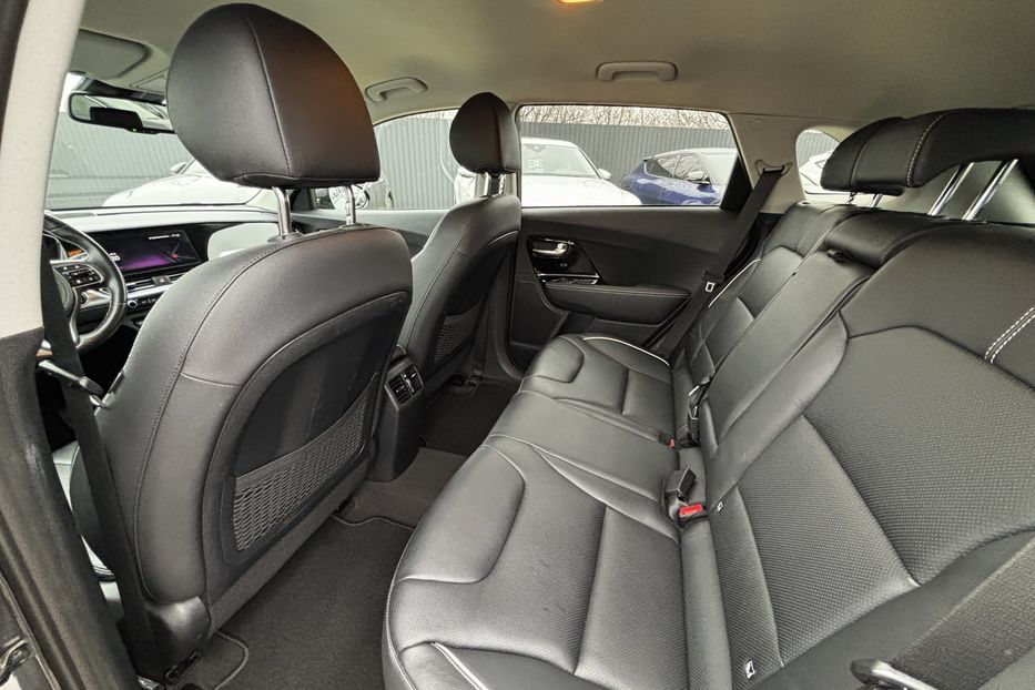 Продам Kia Niro 64квт авто у Львові 2020 года в Львове