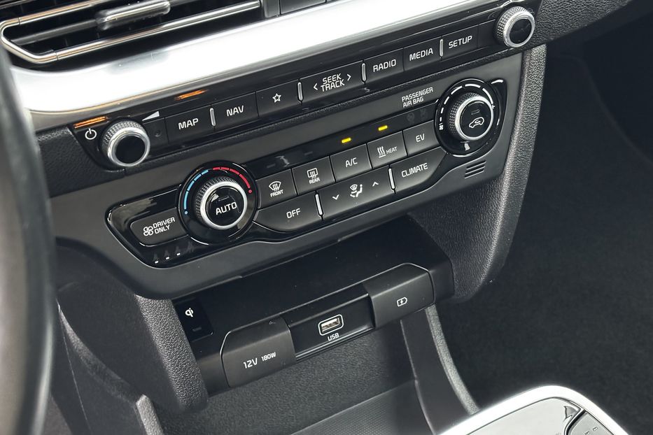 Продам Kia Niro 64квт авто у Львові 2020 года в Львове