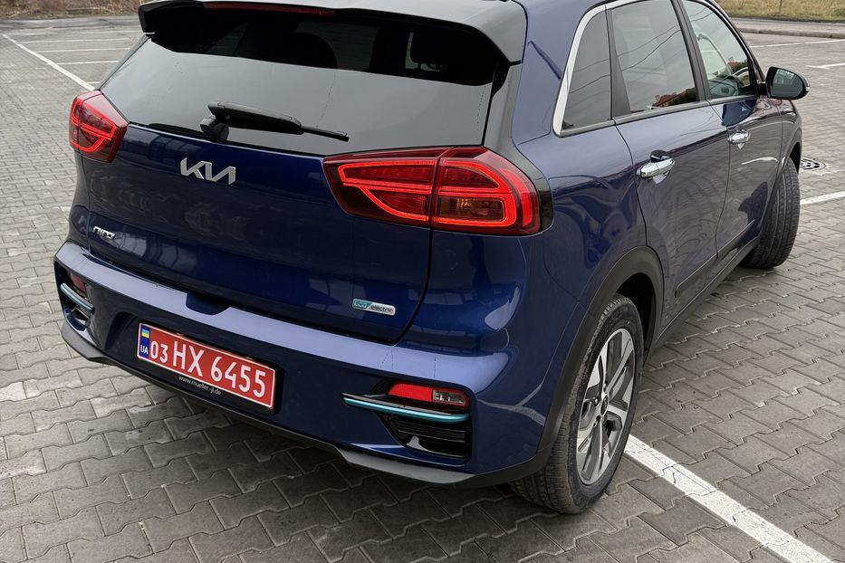 Продам Kia Niro EV 64 kWt  2022 года в Львове